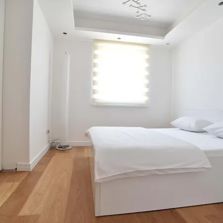 Bay View Luxury Apartman Budva