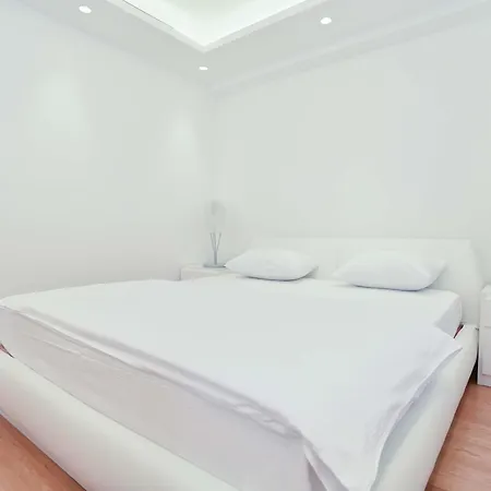 Bay View Luxury Apartman Budva