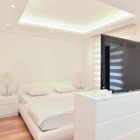 Bay View Luxury Apartman *